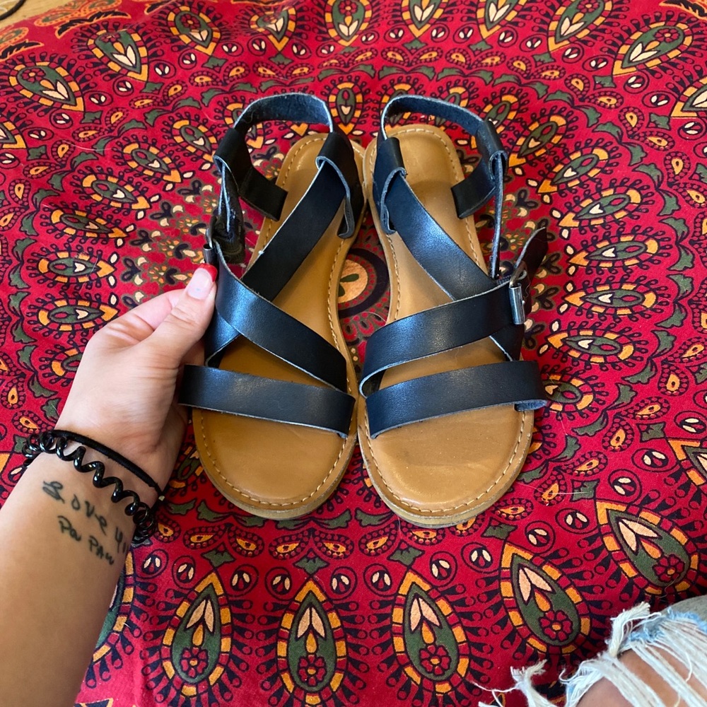 Boutique sandals